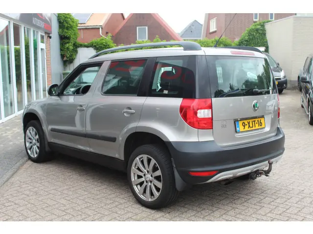Škoda Yeti 1.2 TSI Adventure//Airco//Cruise//Navi! 2013 Benzine 27