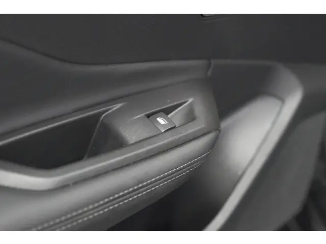Peugeot 308 PureTech 130 Allure 2022 Benzine 28