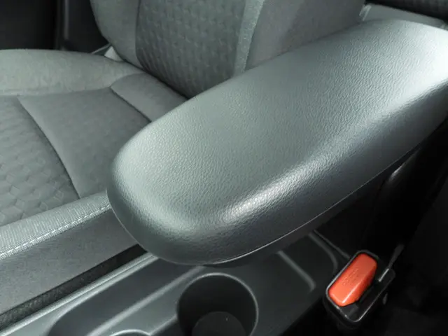 Toyota Yaris 1.5 Hybrid Active 2022 Hybride Benzine 24