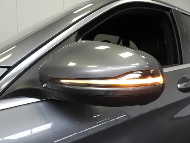 Mercedes-Benz GLC 300e 4MATIC AMG 2021 Hybride Benzine 38