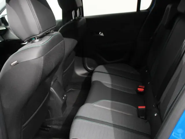 Peugeot 208 1.2 PureTech Allure Pack 2023 Benzine 27
