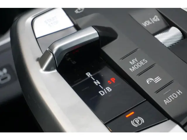 BMW iX1 xDrive30 2024 Elektrisch 12