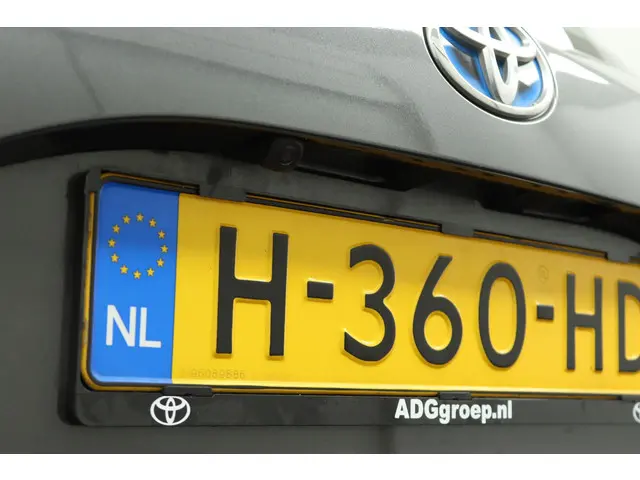 Toyota Yaris 1.5 Hybrid Active 2020 Hybride Benzine 39