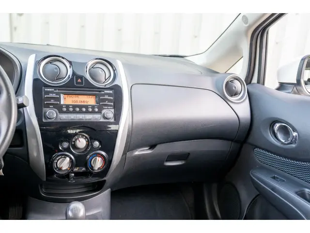 Nissan Note 1.2 Acenta 2014 Benzine 29