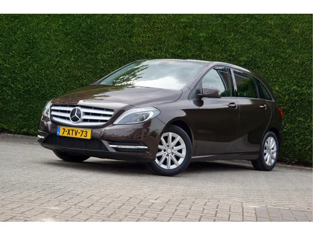 Mercedes-Benz B-Klasse B 180 Ambition 2014 Benzine 20