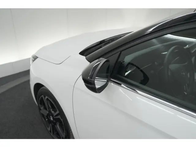Opel Corsa 1.2 Turbo 100 Ultimate 2023 Benzine 20