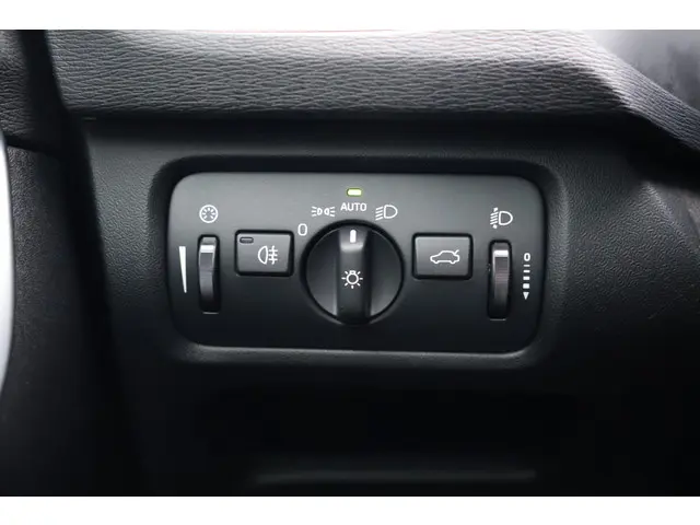 Volvo V40 2.0 D2 Summum Business 2015 Diesel 24