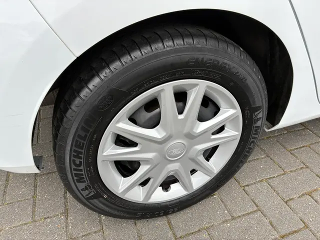 Ford Fiesta HELAAS VERKOCHT!!! 2017 Benzine 43