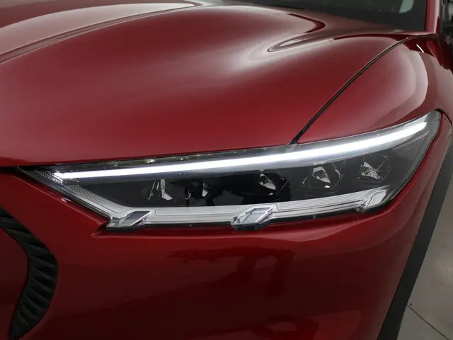 Ford Mustang Mach-E 75kWh LUCID RED 2020 Elektrisch 20