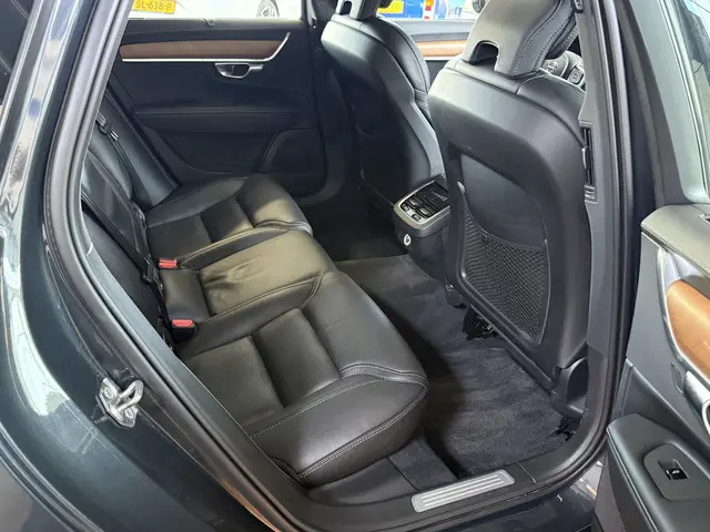 Volvo V90 2.0 T4 Business Luxury+ 2020 Benzine 16