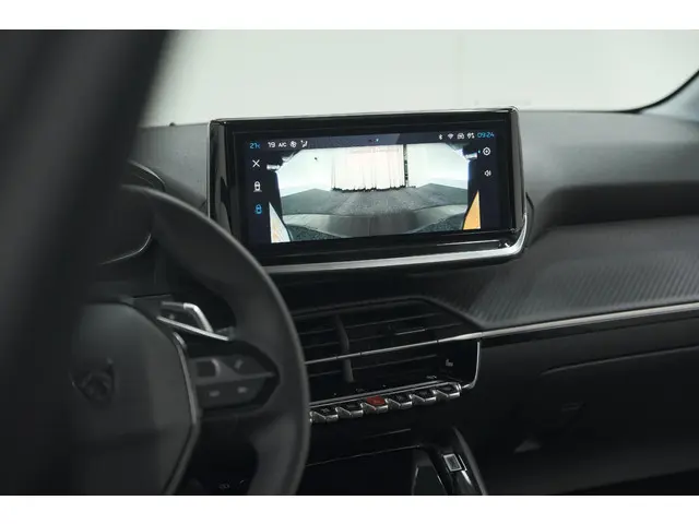 Peugeot 208 Hybrid 100 e-DCS6 Allure 2024 Benzine 16