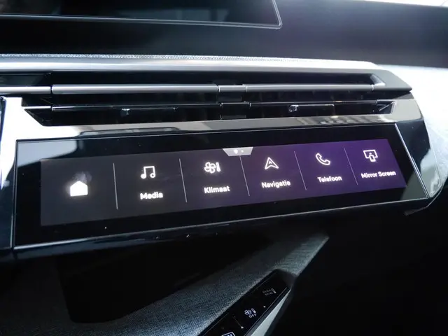 Peugeot e-3008 Allure 73 kWh 2025 Elektrisch 32