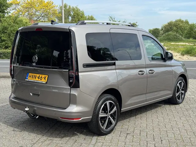 Volkswagen Caddy 1.5 TSI 5p 2023 Benzine 7