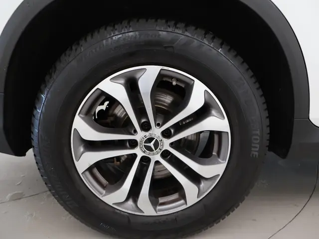 Mercedes-Benz GLC 200 AUT9 NIEUW MODEL 2019 Benzine 44