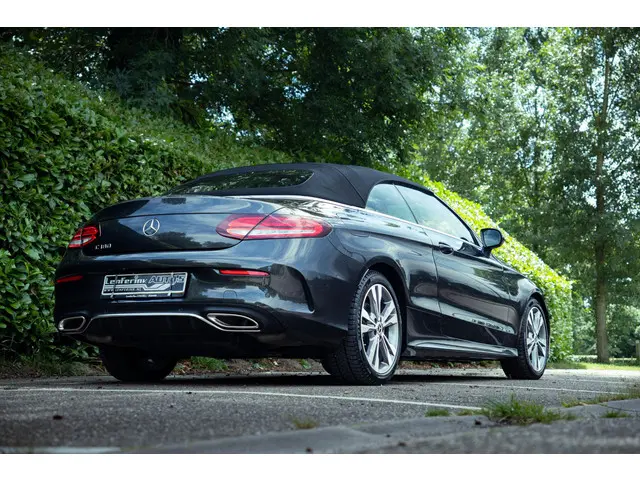 Mercedes-Benz C-Klasse Cabrio 180 AMG Line 2023 Benzine 12