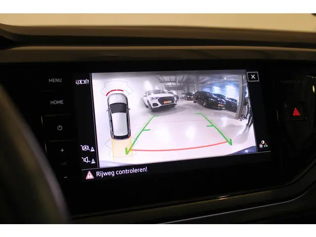 Volkswagen Polo 1.0 TSI Business PANO | IQ 2024 Benzine 40