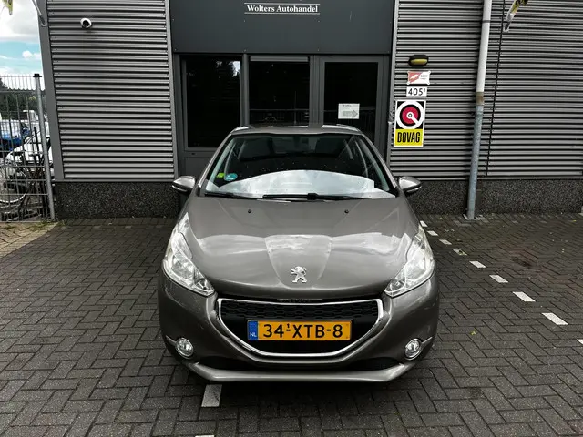 Peugeot 208 1.2 VTi Active *AC 2012 Benzine 3