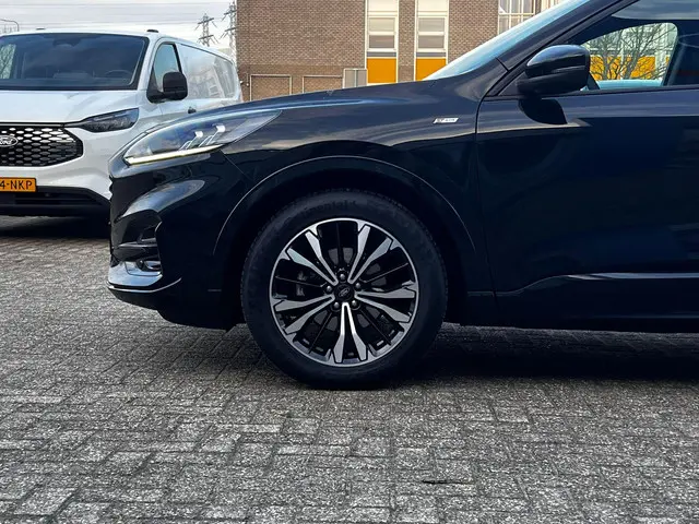 Ford Kuga 1.5 EcoBoost ST-Line 2022 Benzine 12