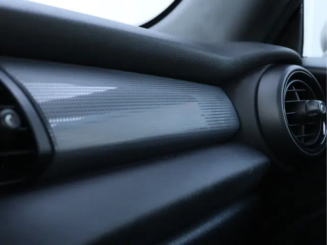 MINI Cooper 1.5 2018 Benzine 51