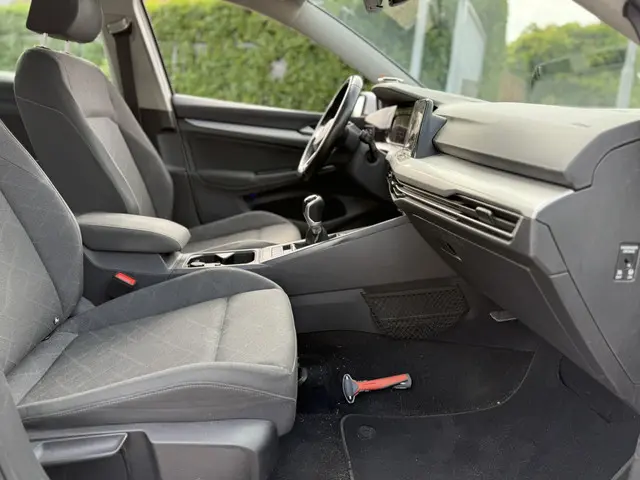 Volkswagen Golf 1.5 TSI LIFE 2020 Benzine 9