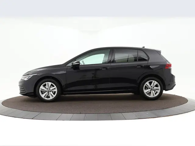 Volkswagen Golf 1.0 Tsi 110pk Life 2023 Benzine 36