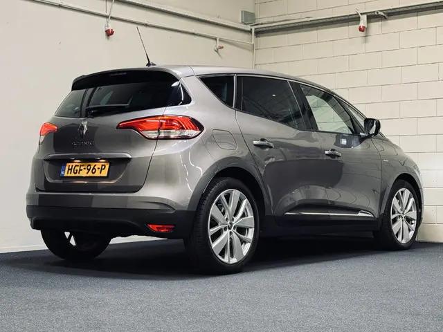 Renault Scénic 1.3 TCe Limited 2019 Benzine 2