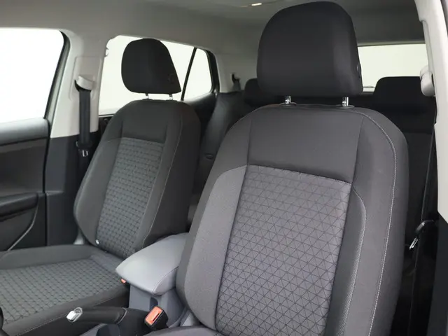 Volkswagen T-Cross 1.0TSI/95PK Life 2021 Benzine 6