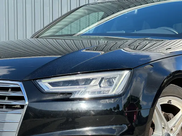 Audi A4 Avant 1.4 TFSI Sport S line edition 2018 Benzine 6