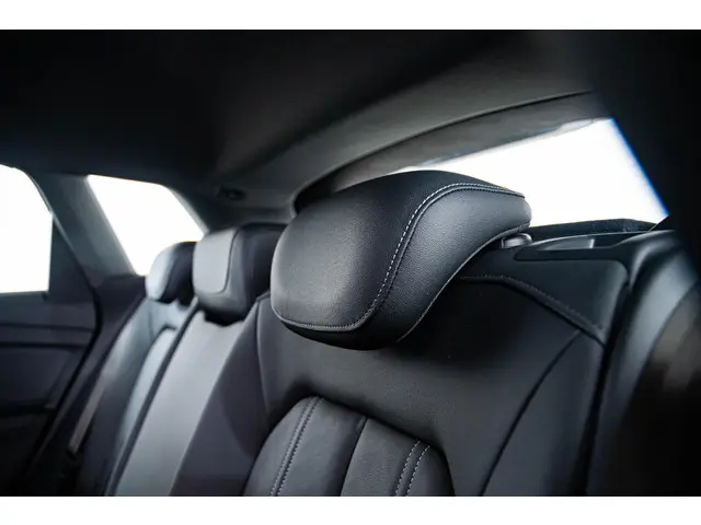 Audi Q4 e-tron 40 Edition 77 kWh 2022 Elektrisch 24