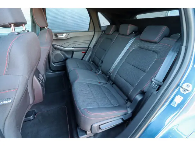 Ford Kuga 2.5 PHEV ST-Line 2022 Hybride Benzine 10