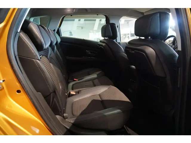 Renault Scénic 1.2 TCe Intens 2016 Benzine 24