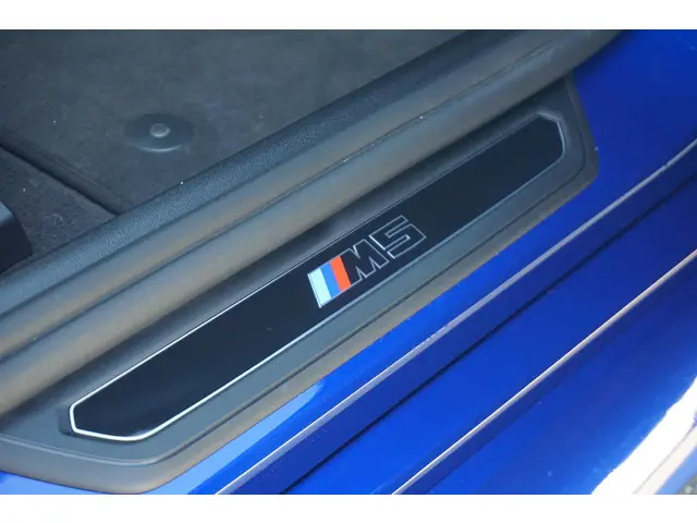 BMW M5 Sedan 2025 Hybride Benzine 21