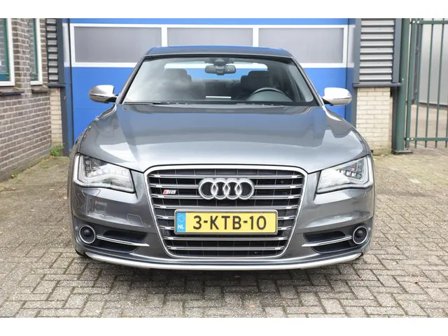 Audi A8 4.0 TFSI S8 quattro Pro Line+ 2013 Benzine 15