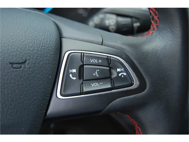 Ford Kuga 1.5 EcoBoost 150PK ST Line 2018 Benzine 17
