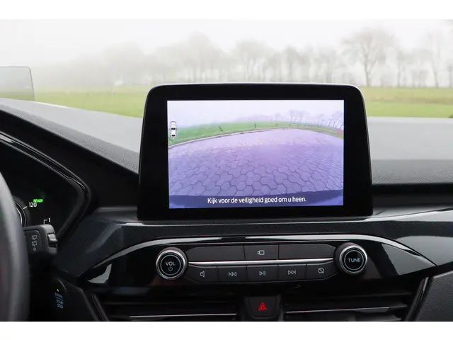 Ford Kuga 2.5 PHEV ST-Line X 2021 Hybride Benzine 32