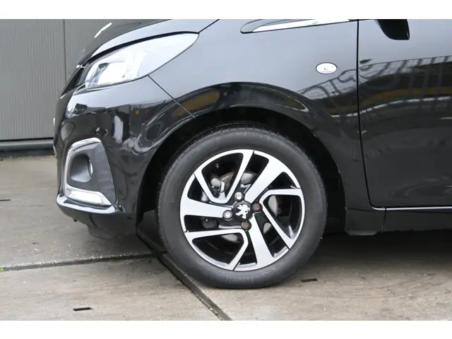 Peugeot 108 1.0 e-VTi Allure 2019 Benzine 9
