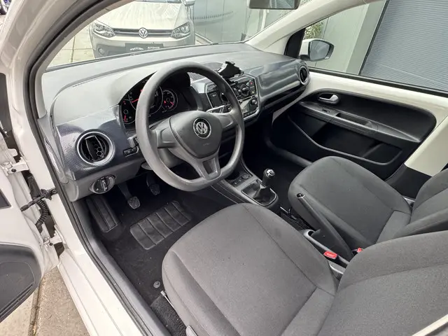 Volkswagen up! 1.0 MPI 60pk BMT move up! 2019 Benzine 6