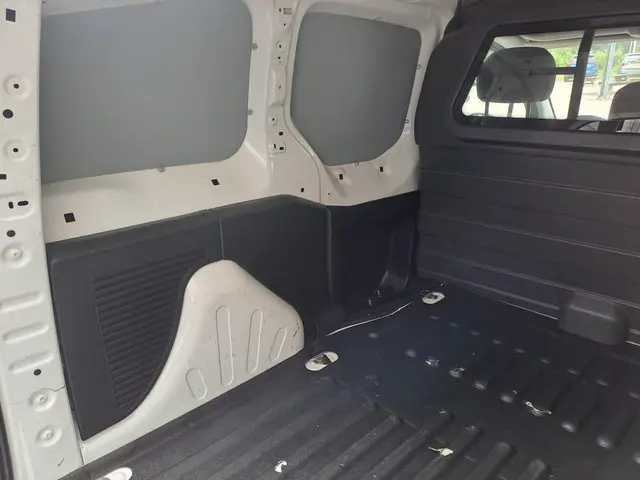 Citroën Berlingo 1.6 HDI 75 Club 2015 Diesel 33