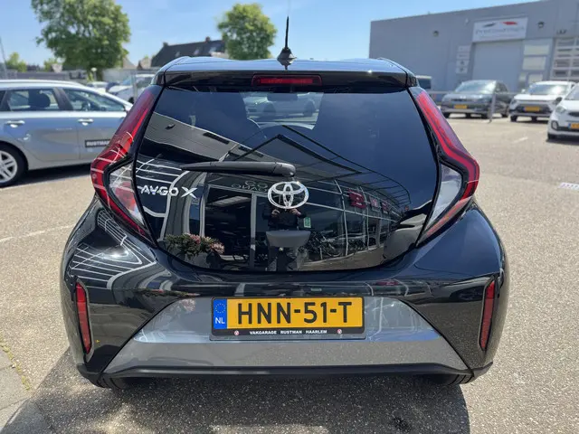 Toyota Aygo X Automaat 1.0 VVT-i S-CVT Pulse 2024 Benzine 6