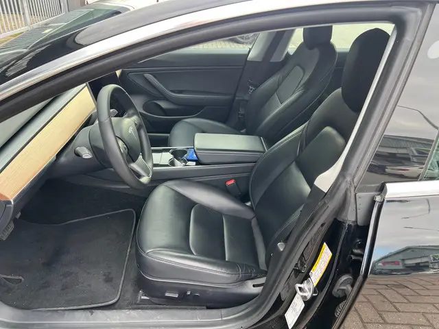 Tesla Model 3 Long Range AWD 75 kWh 2020 Elektrisch 18