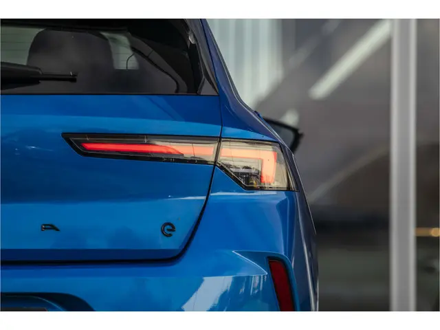 Opel Astra Electric 54 kWh GS 2024 Elektrisch 36