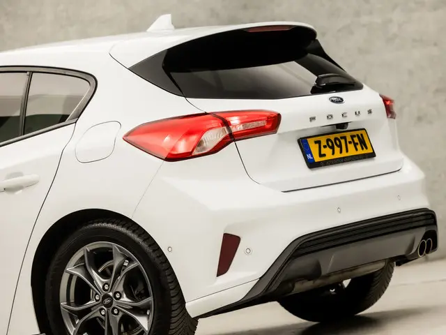 Ford Focus 1.0 EcoBoost ST Line 2020 Benzine 13