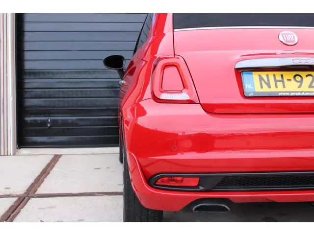 Fiat 500C 0.9 TwinAir Turbo Sport Cabrio 2017 Benzine 55