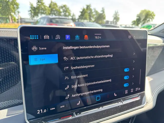 Volkswagen Passat Variant 1.5 eTSI Business 2024 Benzine 25
