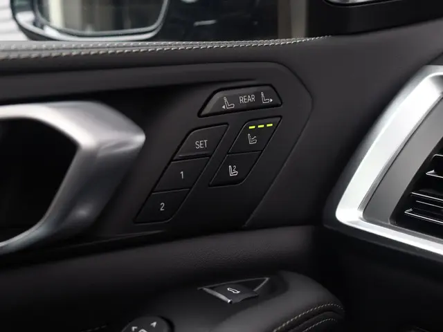 BMW X7 xDrive40i 2026 Benzine 38