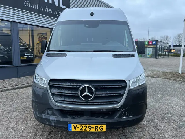 Mercedes-Benz Sprinter 311 2.2 CDI L2H2 Aut. 2018 Diesel 9