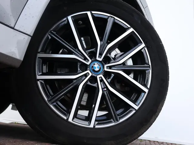 BMW X1 xDrive25e 2025 Hybride Benzine 54