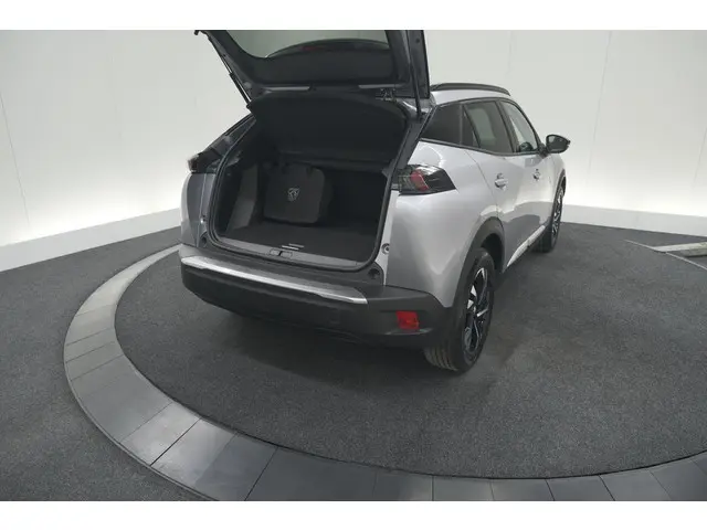 Peugeot e-2008 EV Allure Pack 50 kWh 2022 Elektrisch 60