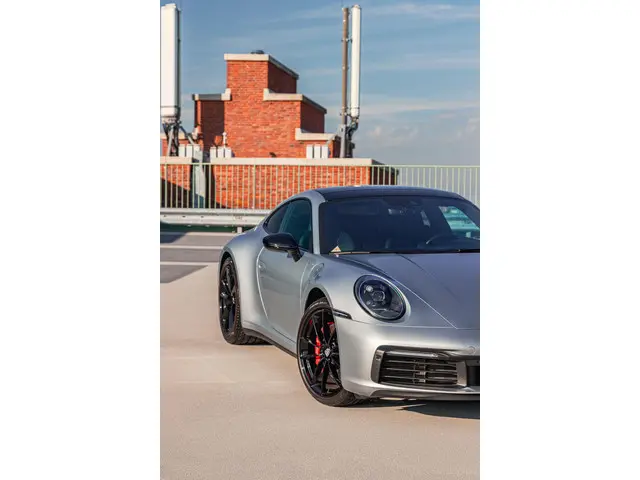 Porsche 911 3.0 Carrera 4S 2021 Benzine 87
