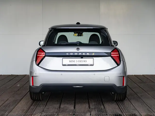 MINI Electric Cooper SE 2025 Elektrisch 5